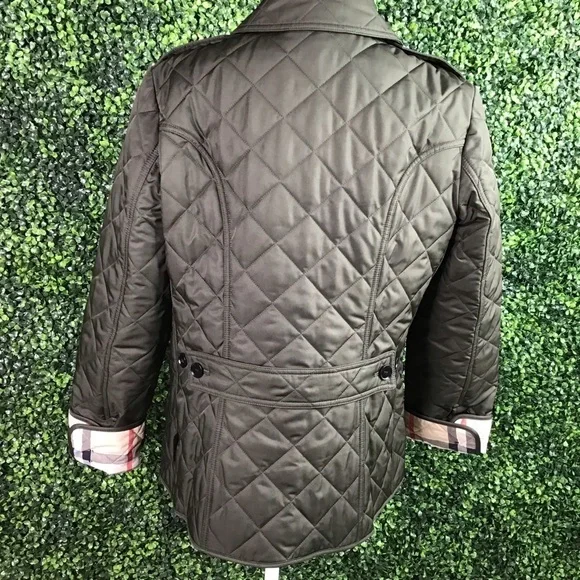 Burberry quilted jacket nwt